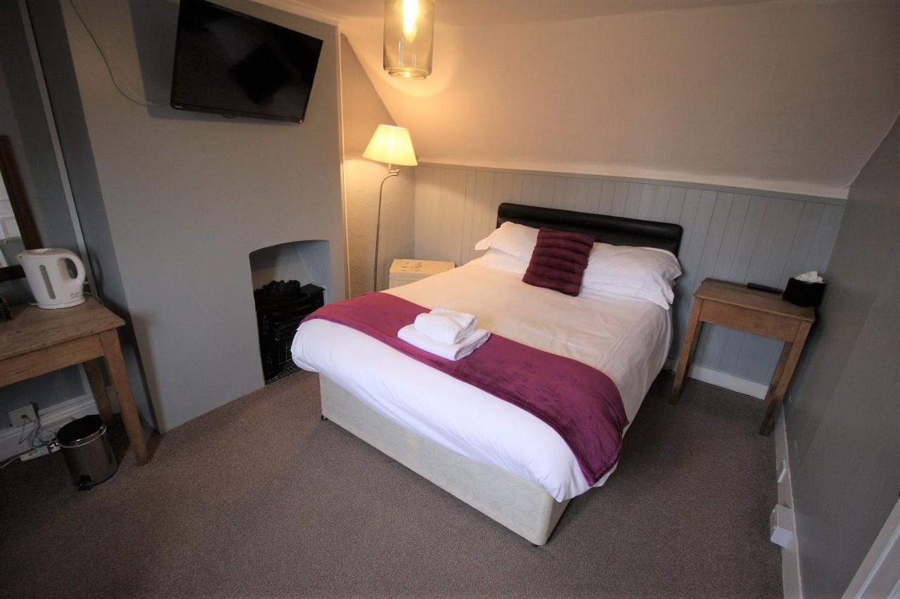 The Carpenters Arms Hotel Newbury  Room photo
