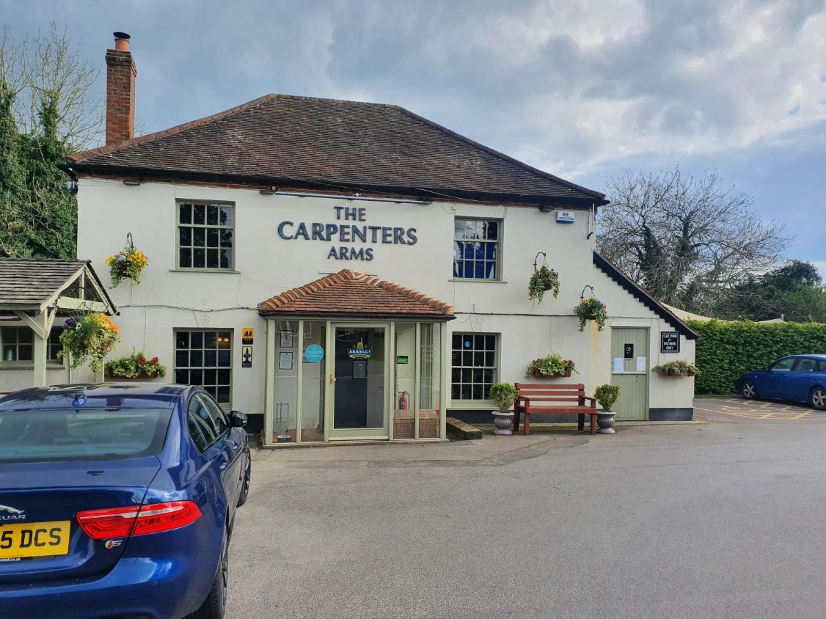The Carpenters Arms Hotel Newbury  Exterior photo