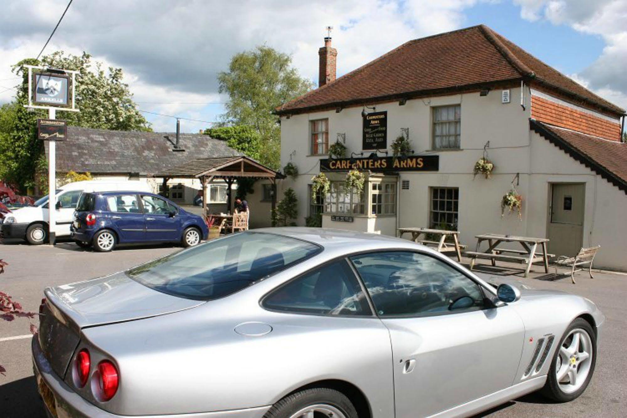 The Carpenters Arms Hotel Newbury  Exterior photo